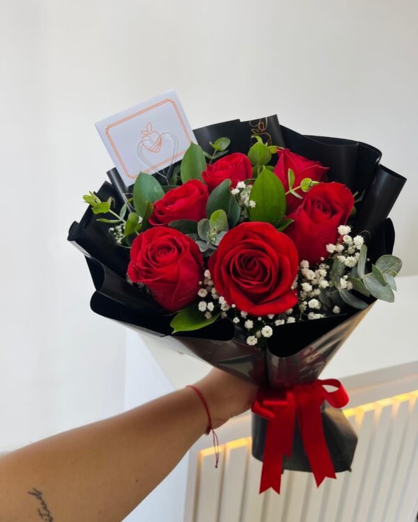 25$ – Bouquet Variado Pequeño